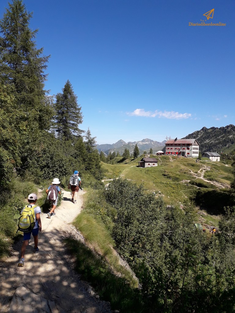 Attivando al Rifugio Laghi Gemelli